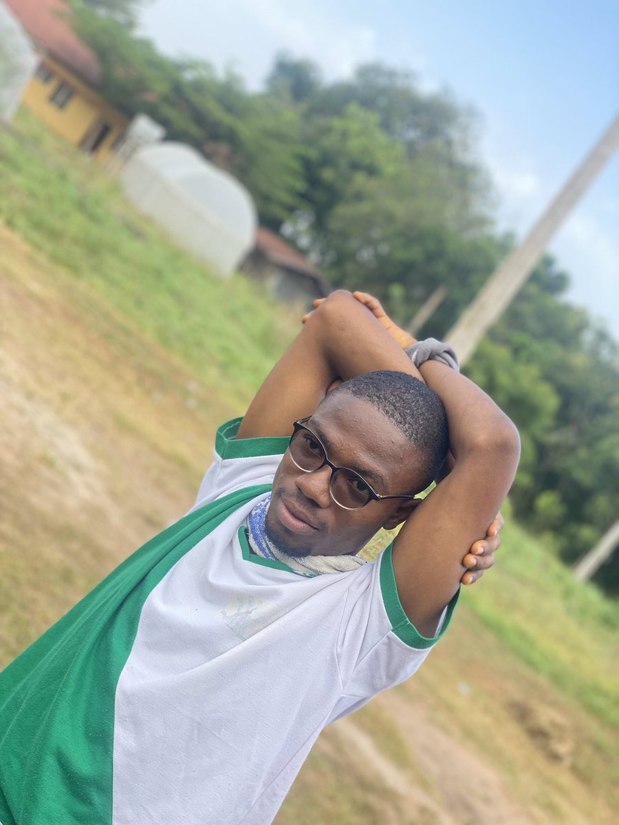 DansuJohn5's tweet photo. Student of FOA NSUK✨✌🏽
#farmpractice #TGIF https://t.co/taTSsUuzMr