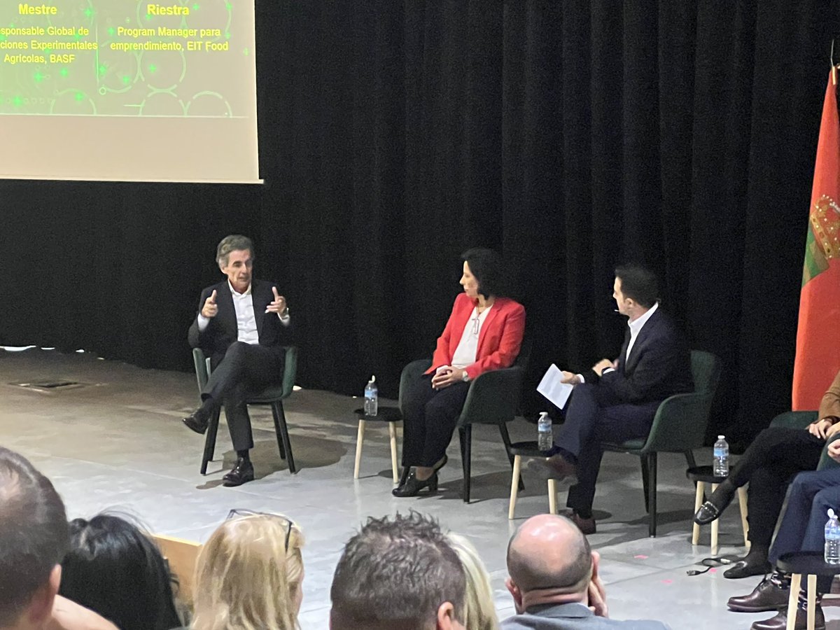 “Llevando 15 años funcionando los espacios #coworking son plataformas para crear comunidad de conocimiento para un país como España articulado en #pymes” <a href="/AngelSerranode3/">Angel Serrano de Ceballos</a> <a href="/zityhub/">zityhub</a> #InnovacionAbierta #JohnDeere <a href="/cepyme_/">CEPYME</a> <a href="/Inn_Somnia/">Innsomnia Accelerator</a> <a href="/aiglesiasfraga/">Alberto Iglesias Fraga</a>