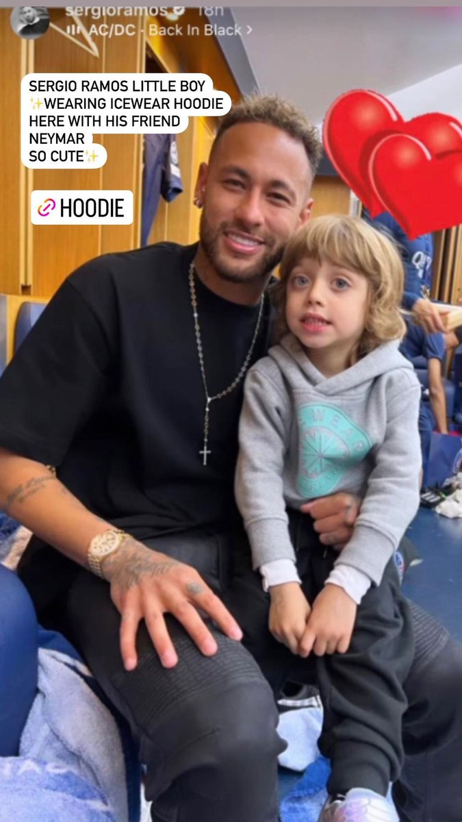 #SergioRamos his son wearing Icewear hoodie, here with his friend Neymar :)

⚽️ icewear.is/en/logn-kids-h…