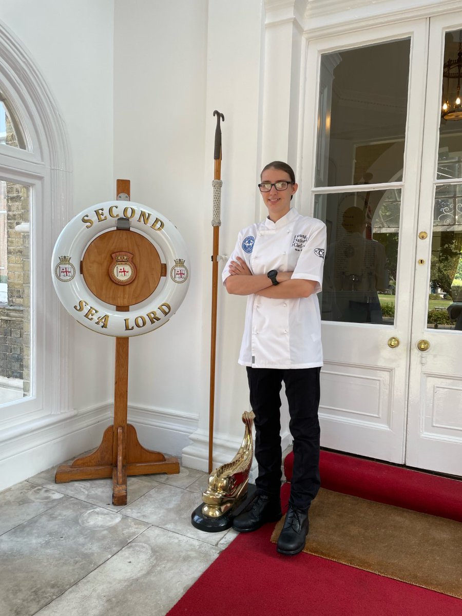 Good luck to #RoyalNavy chef AB2 Nicole Watt ahead of the Young National Chef of The Year finals tonight! #YNCOTY