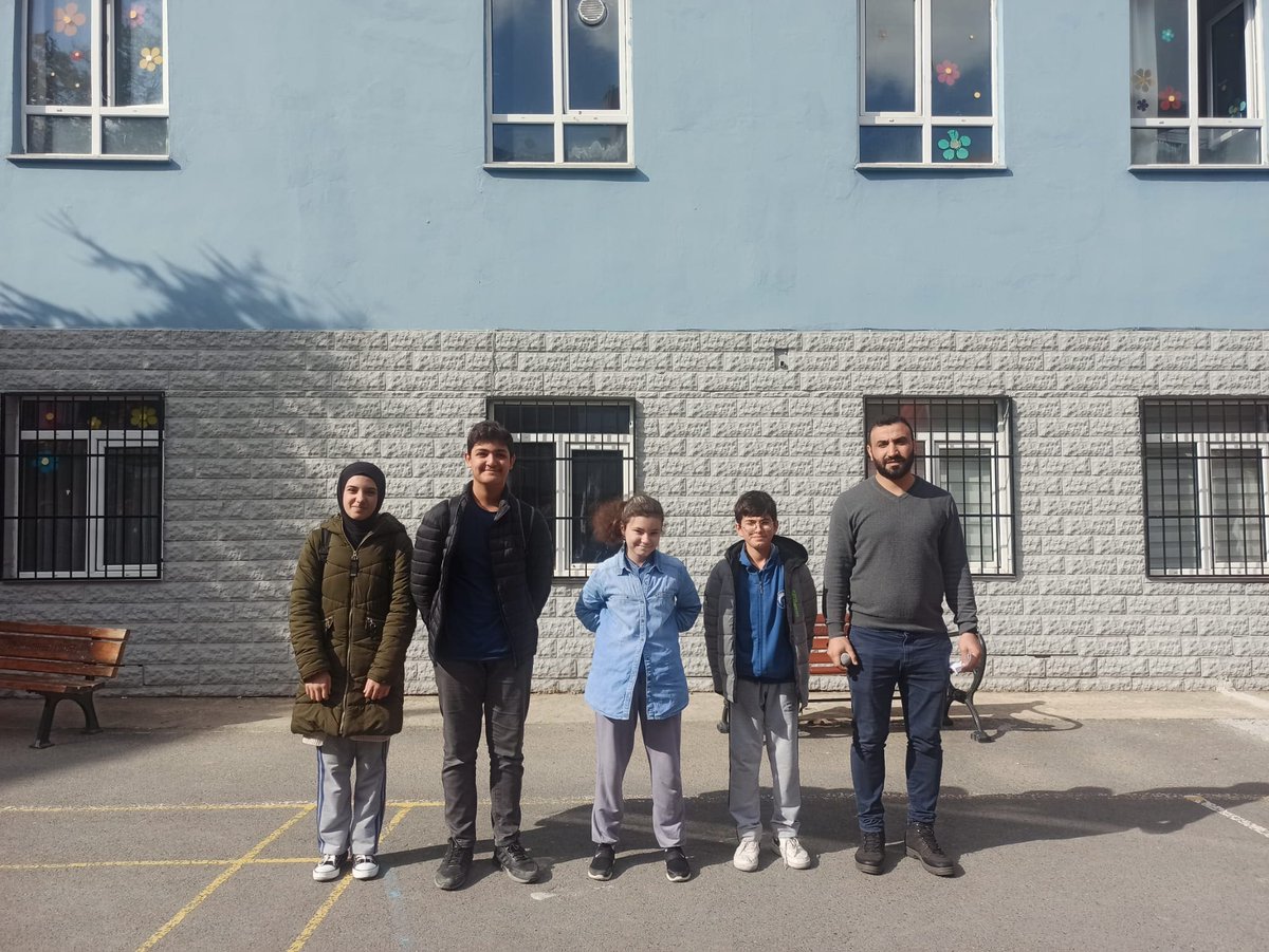 Okulumuzda Uyguladığımız deneme sınavında 5,6,7 ve 8.sınıflarımız arasında en yüksek dereceyi alan öğrencilerimizi tebrik eder, başarılarının devamını dileriz.
 
BİRİNCİLERİMİZ :
5A Ensar Azad Çapkıca
6A Ecrin Merza Öksüz
7a Ahmet Furkan Kadan
8A Melek Buse Vural