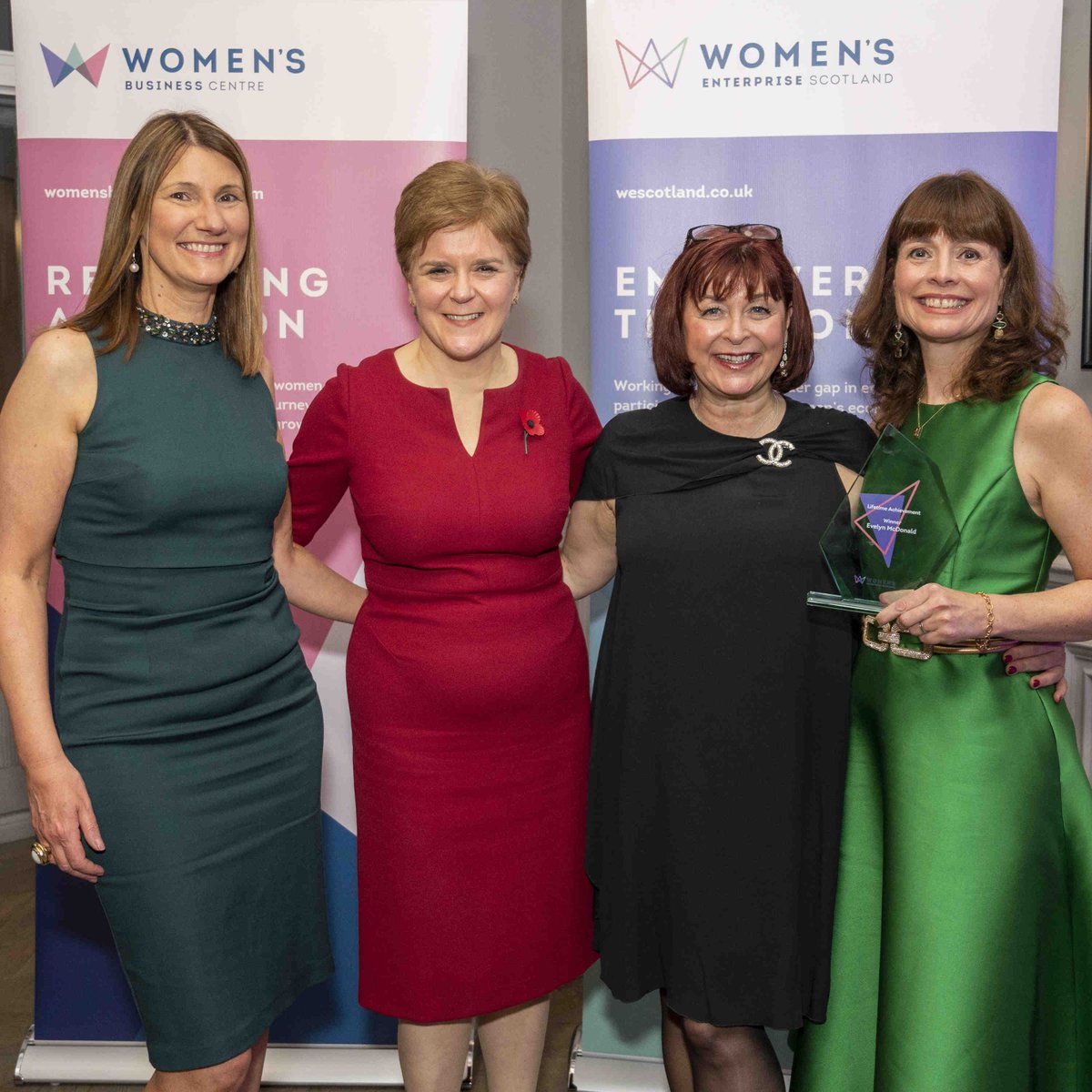 Last night First Minister @NicolaSturgeon attended the @WEScotland Awards, where she presented @_EvelynMcDonald with a lifetime achievement award for her role in supporting the next generation of women in business. More ▶️ wescotland.co.uk/single-post/wi… #WESAwards2022