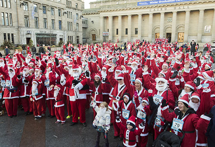Ho Ho Ho! Will you join us for the 2022 Santa Dash? We are the official charity partner - how exciting! Join us and help us to help Dundee's Bairns! #charity #funrun #dundee #santa #running #walking #family leisureandculturedundee.com/leisure/santa-…