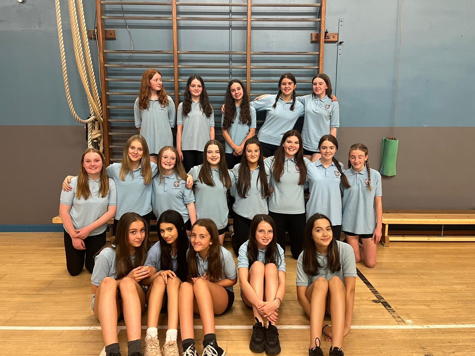 St Ninian's PE & HWB on Twitter "Miss McCarthy’s level 1 cheer team