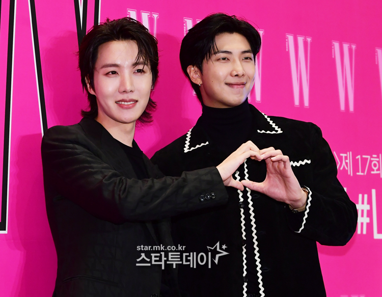 FgJd_YFXkAEQmQ1?format=jpg&name=900x900