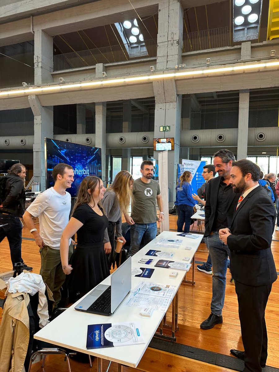 💻 <a href="/LaNaveMadrid/">La Nave</a> acoge #MundoHackerAcademy22, uno de los eventos más importantes en materia de ciberseguridad.

👉 Octubre es el Mes 🇪🇺 de la Seguridad Cibernética.

👉 Desde #Madrid seguimos promoviendo la formación y el hacking ético en un sector al alza en creación de empleo.