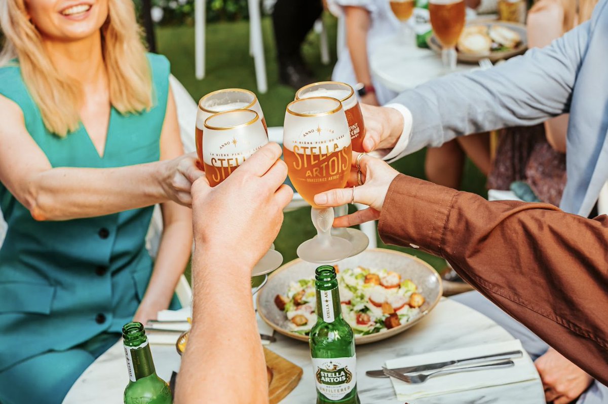 Who will you be raising a chalice with this weekend? #StellaArtoisUnfiltered