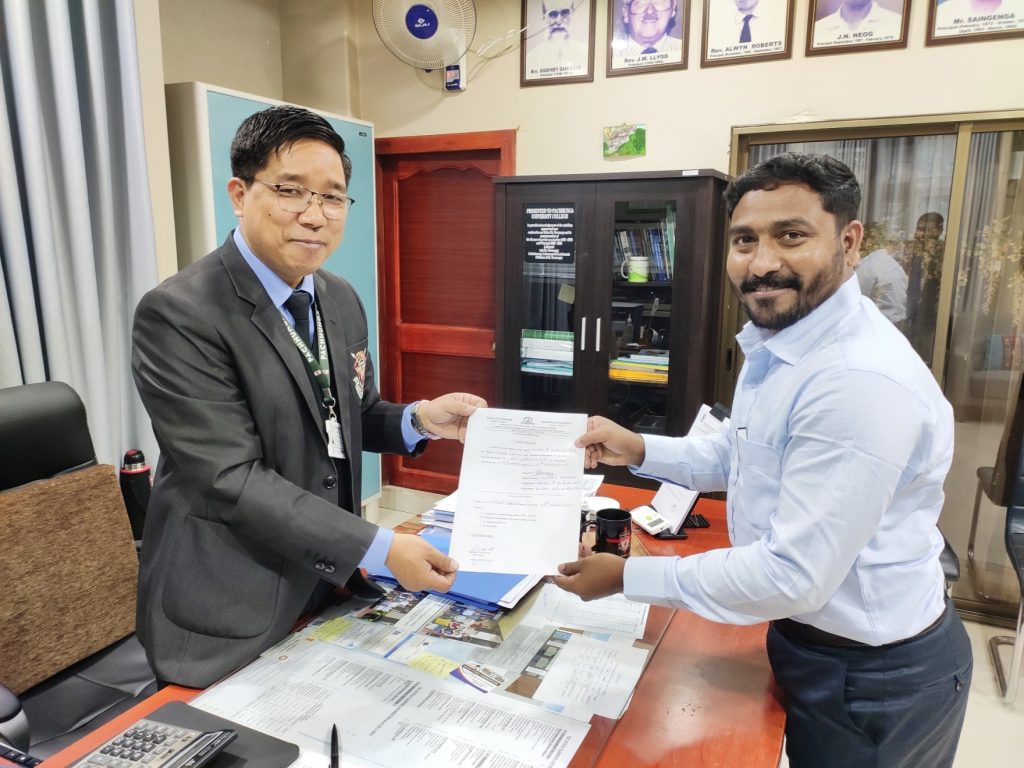 Dr. <a href="/sumandamera/">suman. d</a> an alumnus of Department of Political Science, <a href="/HydUniv/">Univ of Hyderabad</a> is appointed as Assistant Professor in Department of Public Administration  <a href="/PachhungaColl/">Pachhunga University College</a> (PUC) @MizoramUniversity.

herald.uohyd.ac.in/suman-damera-a…

#university #science #school #administration #uoh #hcu #Mizoram