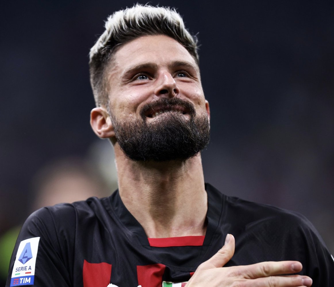 🚨 Olivier Giroud is set to extend his contract until June 2024 at AC Milan! 🇫🇷 (Source: @Gazzetta_it)