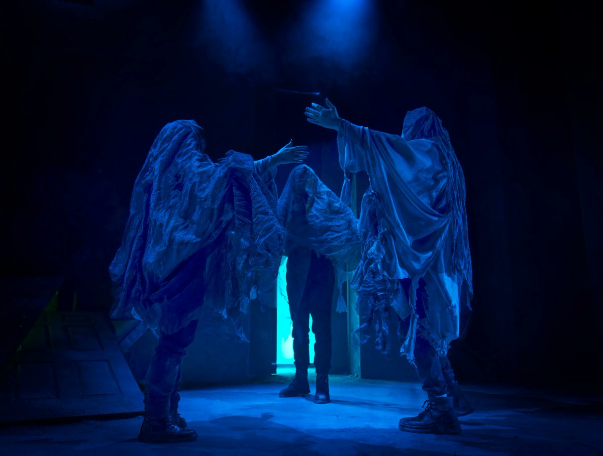 dlrMillTheatre's tweet photo. The final showings of Macbeth at the dlr Mill Theatre run today.
Thank you to all the cast and crew, and all the audiences and staff who contributed to this incredible show!
-
Photographs courtesy of Declan Brennan https://t.co/mjXFdTC5EX