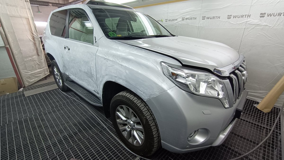 aiko_motor's tweet photo. ¡Así de increíbles dejamos vuestros coches en el #taller ! 👏
Tras repararlo y realizar una chapa y pintura completa… el #Toyota #LandCruiser lucía así de bien 🔥

#toyotalandcruiser #tallermecanico #taller #madrid #tallermadrid #chapaypintura #tallerchapaypintura #toyotalife https://t.co/u4ngfRMxum