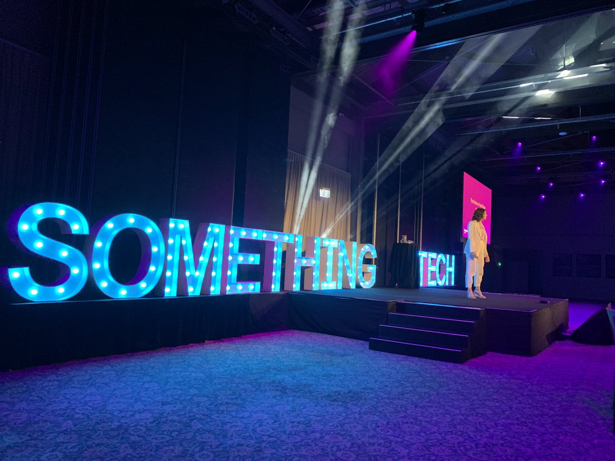 yasgrigaliunas's tweet image. Freelancing Gems live on stage now at River Rival @SD_BNE @TEN13vc @pjlaurie @ACSnewsfeed @awscloud @OQCE_ @AdvanceQld #SD22 @RiverCityLabs #SomethingTech @FreelancingGems