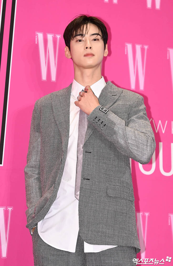 Cha Eun-woo's look for Liberclassy's latest campaign wins the internet: Oh  my lawd, he chose violence today!
