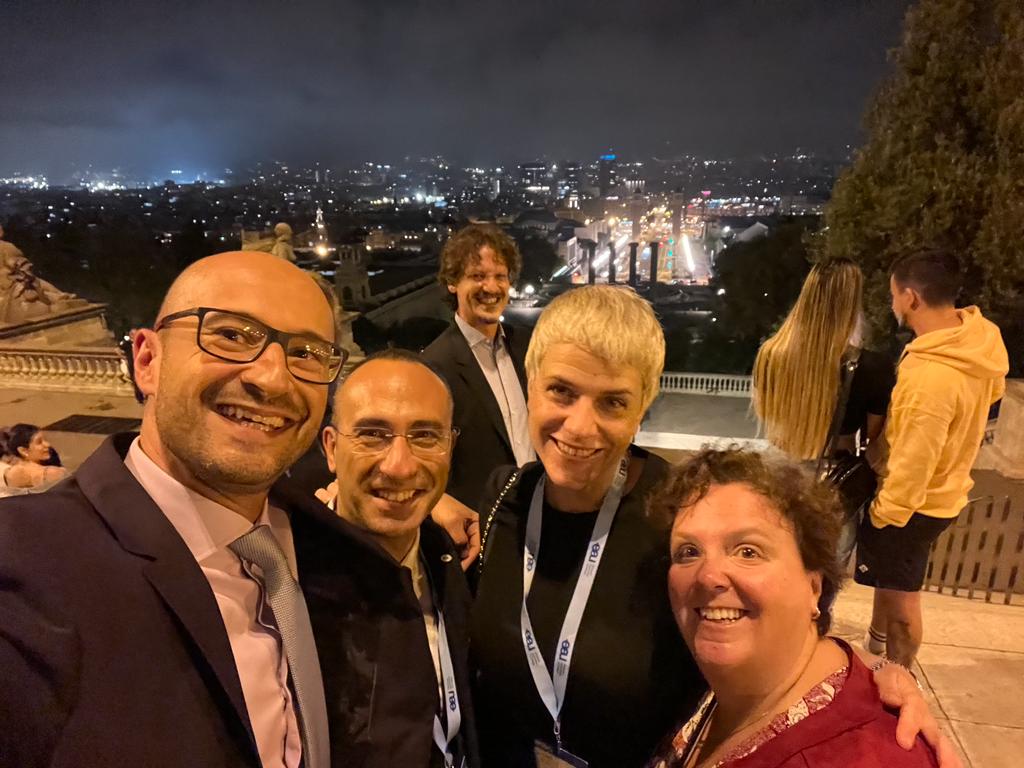 AFrançoise Spinoit (@afspinoit) on Twitter photo #ERUS22 is live surgery :Pediatric pyeloplasty with <a href="/camilleberquin/">Camille Berquin</a>. It's courses on Pediatric & Reconstructive with <a href="/Aploumidis1/">Achilles Ploumidis</a>. Meeting friends <a href="/NNHarke/">Nina Harke</a> <a href="/erdemcanda/">Abdullah Erdem Canda</a>. Coopération. <a href="/uzgent/">UZ Gent</a> <a href="/ugent_fge/">UGent Geneeskunde & Gezondheidswetenschappen</a> <a href="/orsiacademy/">Orsi Academy</a> <a href="/FPuigvert/">Fundació Puigvert Barcelona</a> <a href="/AalstOlv/">OLV Aalst Urology</a> Winning prizes <a href="/pidebacker/">Pieter De Backer</a>. #ERUS22 is live surgery :Pediatric pyeloplasty with <a href="/camilleberquin/">Camille Berquin</a>. It's courses on Pediatric & Reconstructive with <a href="/Aploumidis1/">Achilles Ploumidis</a>. Meeting friends <a href="/NNHarke/">Nina Harke</a> <a href="/erdemcanda/">Abdullah Erdem Canda</a>. Coopération. <a href="/uzgent/">UZ Gent</a> <a href="/ugent_fge/">UGent Geneeskunde & Gezondheidswetenschappen</a> <a href="/orsiacademy/">Orsi Academy</a> <a href="/FPuigvert/">Fundació Puigvert Barcelona</a> <a href="/AalstOlv/">OLV Aalst Urology</a> Winning prizes <a href="/pidebacker/">Pieter De Backer</a>.
