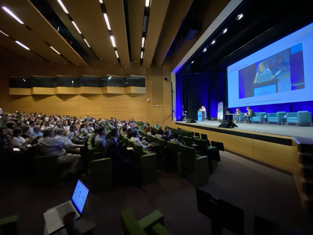 Lo que os decía. Salas llenas en el XVIII Congreso de la Sociedad Española de Dolor en Valencia. Emocionante ver el interés que muestran los socios de ⁦<a href="/Sedolor/">Sociedad Española del Dolor</a>⁩ #SelfieSEDValencia22 #SEDValencia22