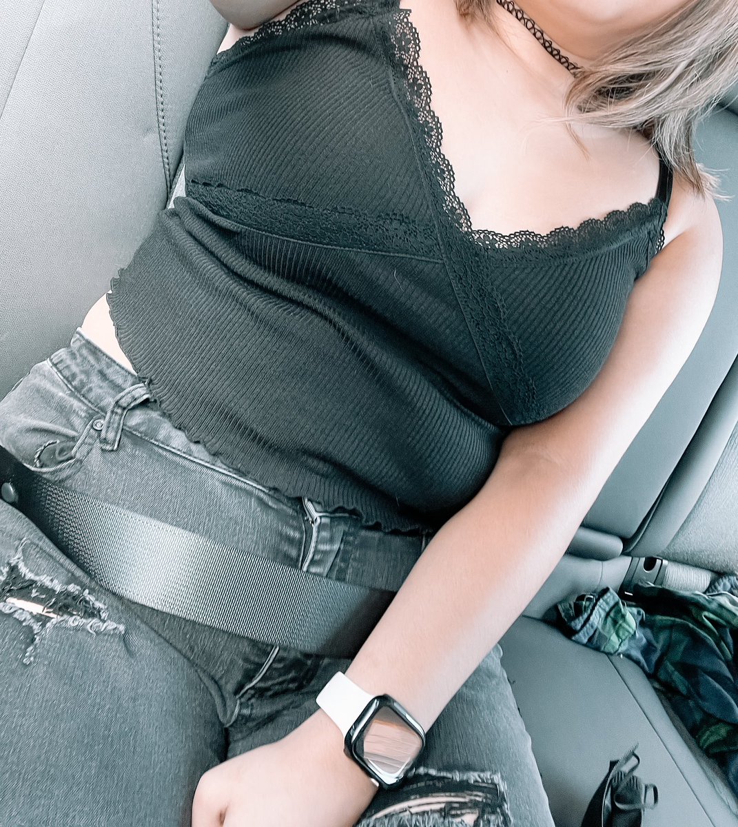 Owlsaur's tweet photo. been working on being comfortable with being uncomfortable🌸

#BodyPositivity #SelfLove #BodyTypes #MidsizeQueens #GirlsWhoGame #GamerGirl #TwitchStreamer #SupportSmallStreamers #NormalizeNormalBodies https://t.co/B4Va6KKpwk