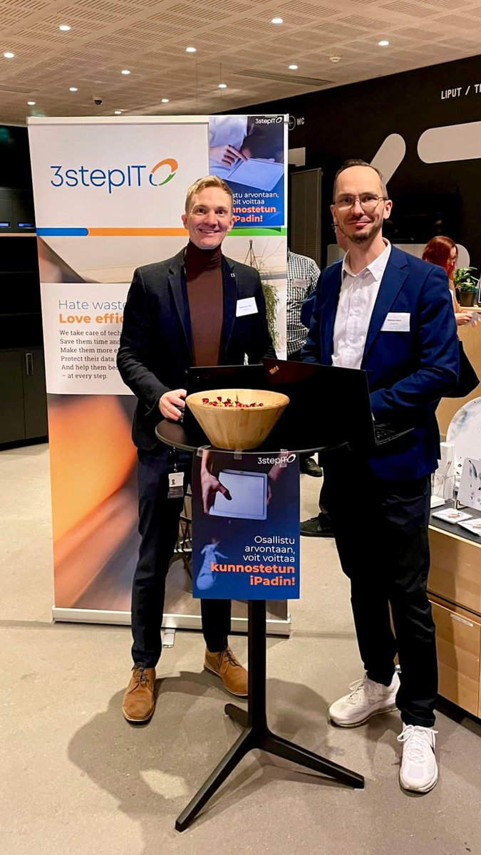 Tänään LapIT-päivillä 3stepIT:n sales manager Toni Vahevaara ja sales director Harri Malinen. Kiitos LapIT kutsusta ja mielenkiintoisesta seminaarista!

#lapitpäivät #lapit
