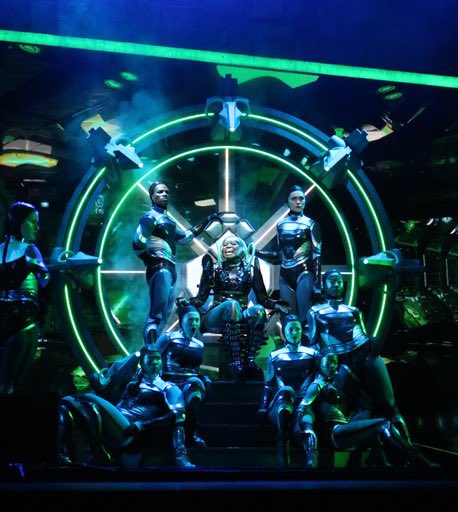 🤖 OPENING NIGHT 🤖

WE WILL ROCK YOU 
World Tour 2022/2023

Music by: Queen
Book by: Ben Elton
Director &amp; Choreographer: Nick Winston 
Set: Tom Rogers 
Costume: Sarah Mercade
Lighting: Ben Cracknell
Sound: Ben Harrison 
Video: Douglas O Connell
Musical Supervisor: Mark Crossland