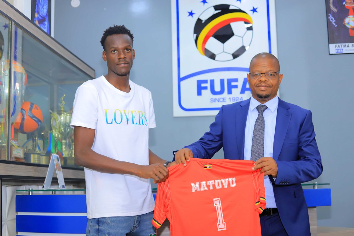 FUFA President Hon. @MosesMagogo has today met the 2 young people; @francis_isano a photographer with @nextmediaug and Hassan Matovu a goal keeper with @BrightStarsFC using their talents to contribute to the creation of the product. Each has been rewarded
