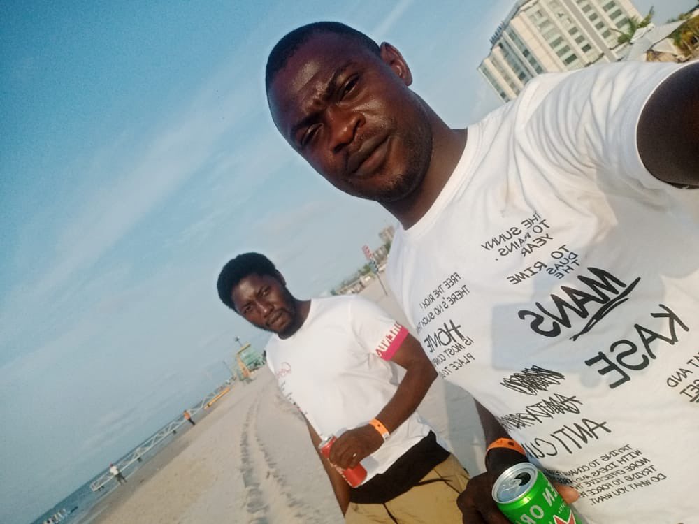 WengzyA's tweet photo. Happy blessed birthday dear brother @paullietoje . May this new age be kind to you.🎊🎊🎂🎂🍻🍻 https://t.co/IzEE6PDTb1