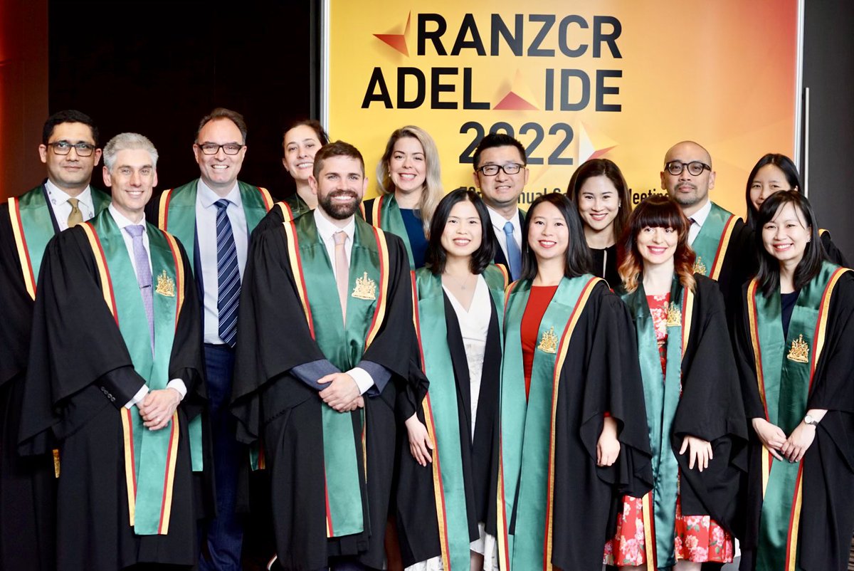 weeloonong's tweet image. Victorian Rad Onc 2020/2021/2022 cohort at RANZCR annual ceremony #RANZCR2022 @RANZCRcollege @FacRadOncology @PeterMacRadOnc @AlfredHealth @ONJCancerCentre