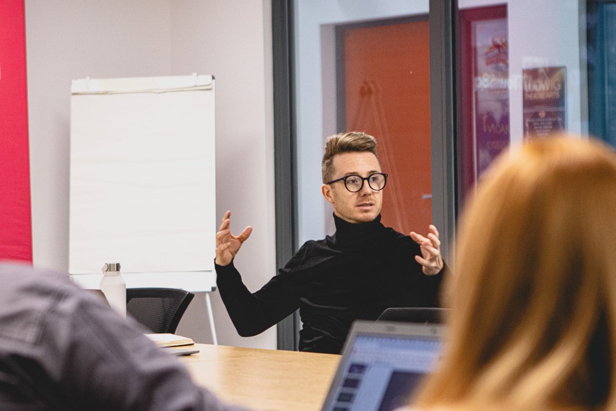 Y lleoliad delfrydol i wneud argraff ar eich cleientiaid 👩‍🏫

#UKCommunityRenewalFund