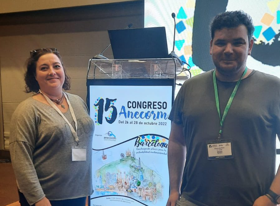 InfermeriaMT's tweet photo. Infermeria de l’Hospital de dia #oncologia, representada per Javi Garcia i Sara Carceles, ha presentat la comunicació “Percepció de la seguretat en l’administració de citostàtics mitjançant el sistema #Oncosafety”
#15ANECORM @anecorm https://t.co/AvtM9iQnMI