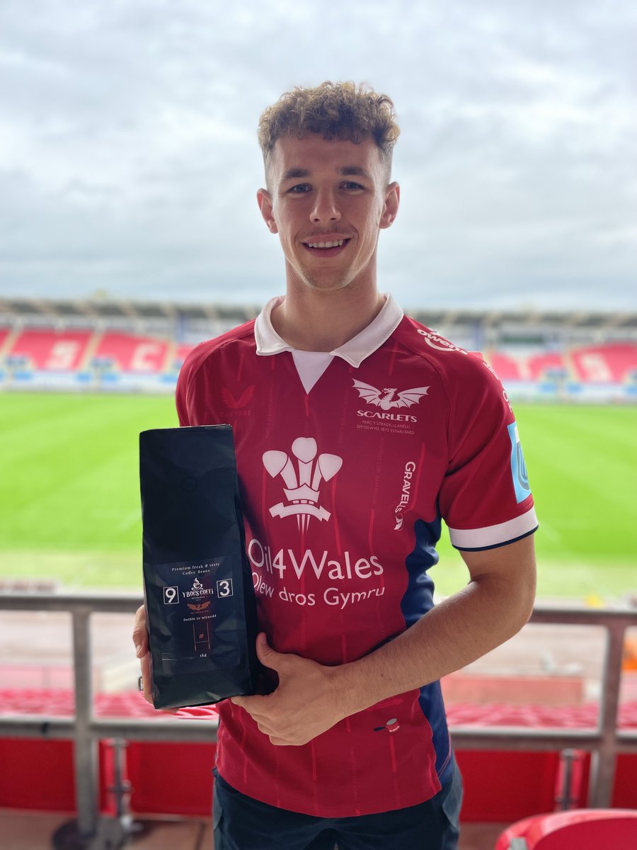 scarlets_rugby's tweet photo. Tom Rogers' Y Bocs Coffi has produced a 9-3 blend to commemorate our win over the All Blacks

☕ The coffee will be on sale in the supporters village tonight

Mae Y Bocs Coffi wedi cynhyrchu coffi 9-3 i ddathlu buddugoliaeth '72

Gallwch brynu'r coffi ym Mhentre'r Cefnogwyr heno https://t.co/ykRSjXBQh5