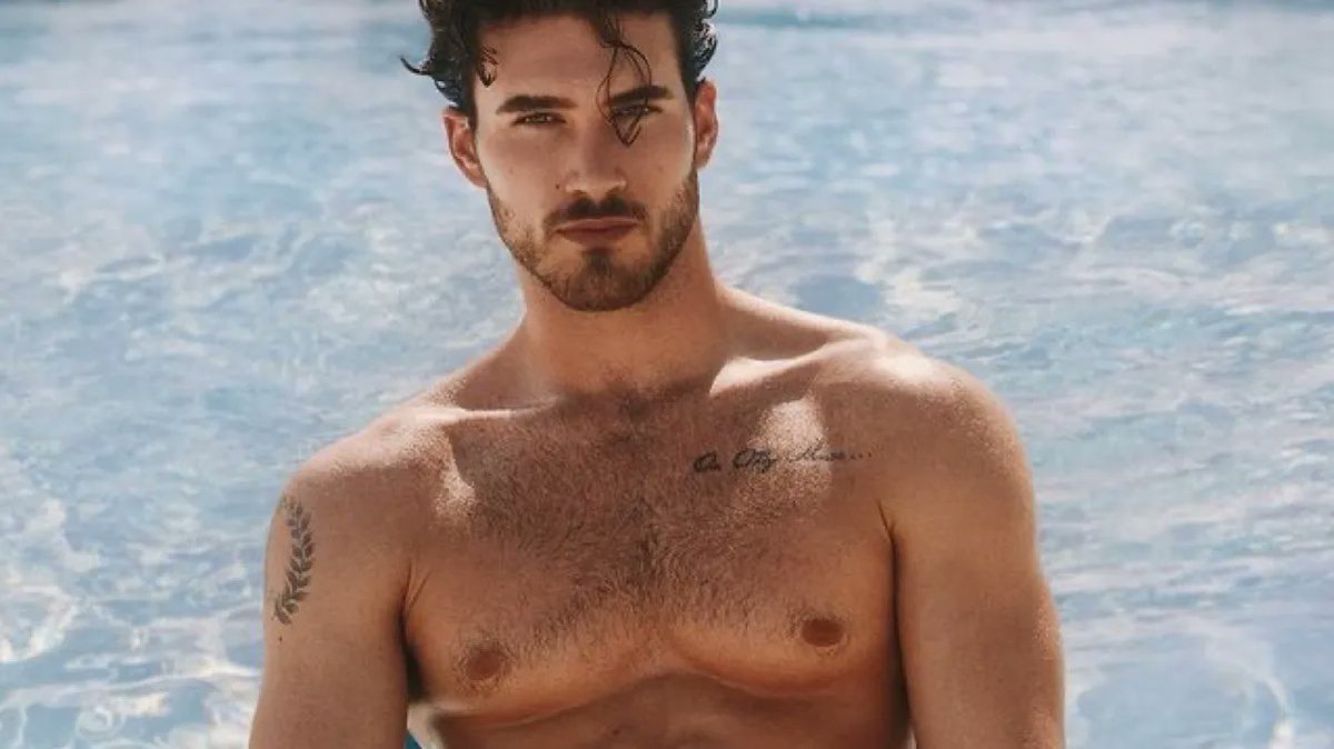 socialitelife's tweet photo. Michael Yerger for 2(x)ist: Male Model Spotlight https://t.co/WdmF5rZrSw #SLFlashback https://t.co/ekDS24HmDV