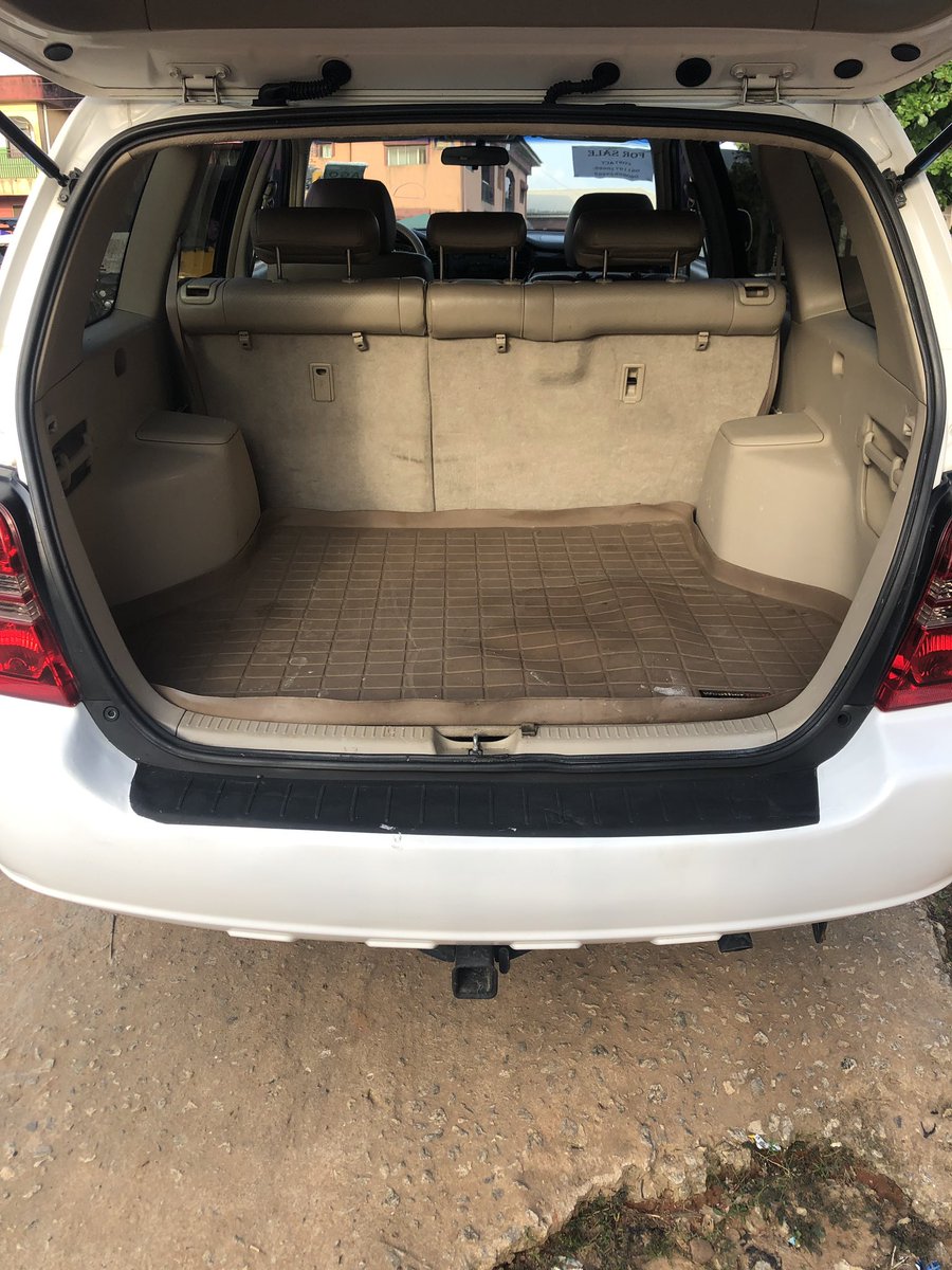 Officialsamuelt's tweet photo. 2001 foreign used Toyota Highlander for sell Lagos deal 4.2m https://t.co/CmlY5N0qGy