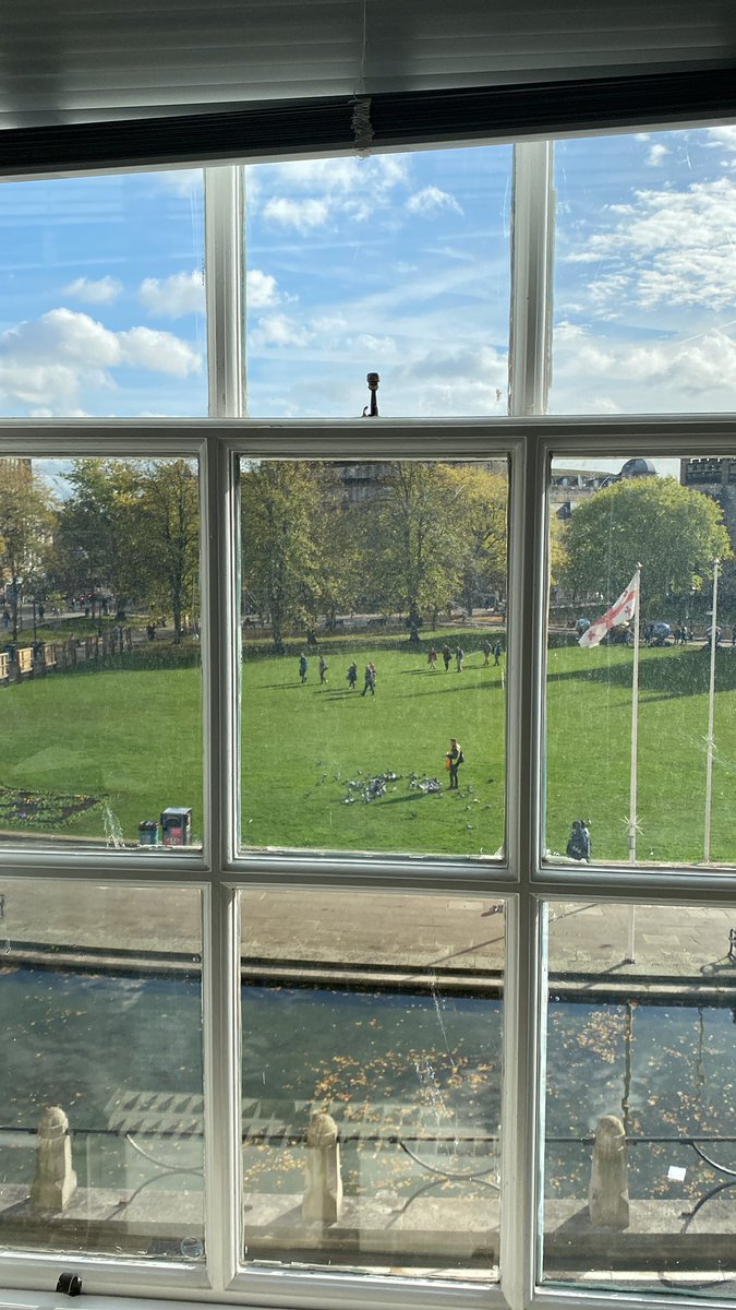 nicolabeech's tweet photo. Praying to all the sun gods that tomorrow we are blessed with this weather on College Green #MarchOfTheMummies 

☀️ 🙏🏻 🌞 🙏🏻 

Probs don’t need the pigeon feeder… 😆 https://t.co/NRsbUwfxFa