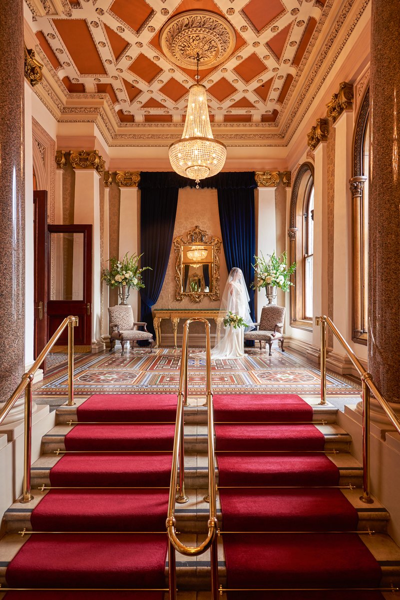 collegegreenhd's tweet photo. Steeped in history, with a veil of elegance, The Banking Hall offers a strikingly unique backdrop to complement your perfect day. #TheWestinDublin #LuxuryHotel #5StarHotel #DublinWeddings https://t.co/hnm4SPxUKm