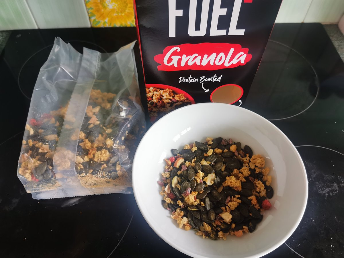 meta_adam's tweet photo. @FUEL10K seems to be a problem with your mixer... my morning bowl of Super berry is more like 60% pumpkin seeds https://t.co/2vlRCtIT7y