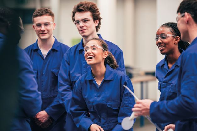 Launch of Minerals Matter website heralds cross-sector approach aiming to attract young people to the mineral products sector

bit.ly/3zofZ2y

minerals-matter.co.uk

#mineralsmatter