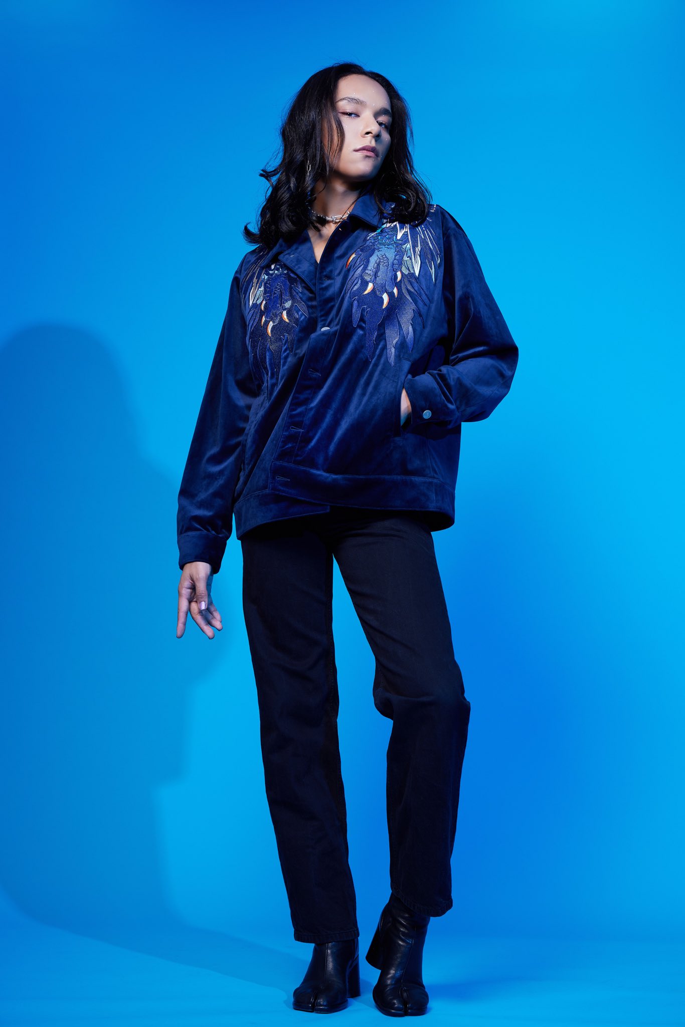 最終値下】 女王蜂 スウェット ブルー MYSTERIOUS 女王蜂 アヴ