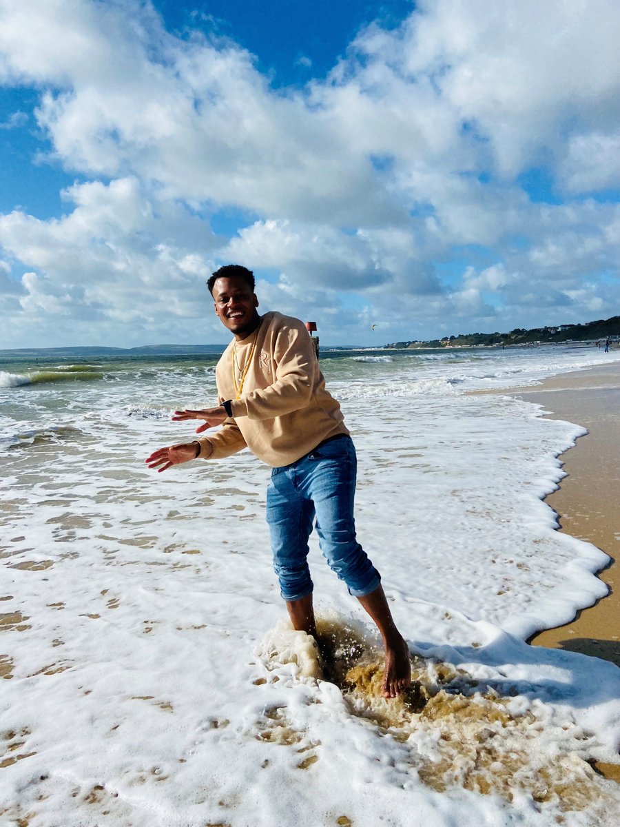 DeloitteUK's tweet photo. Meet Bright. π Following his transfer from Deloitte Zimbabwe, Bright's journey to #DeloitteMids has highlighted the importance of representation in the workplace.
βRepresentation is key to breaking down barriers and inspiring people from similar backgrounds.β
#BHMatDeloitte https://t.co/xYntDu6DnH