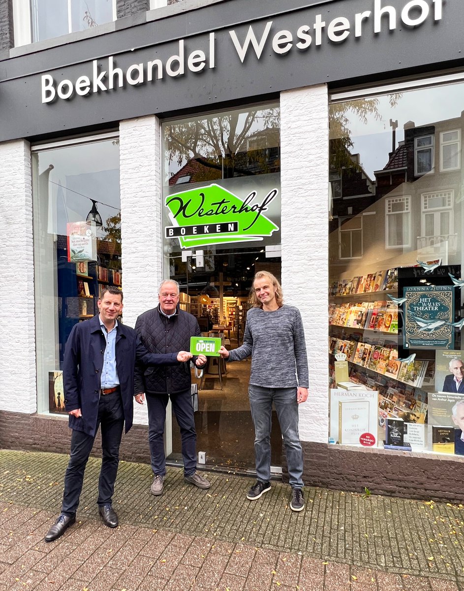 Deuren dicht, maar we zijn wel open! Dat is de boodschap van onze campagne in het kader van energiebesparing. Heb je de bordjes al gespot bij de ondernemers in de binnenstad? #Energiesparen #Zwolle