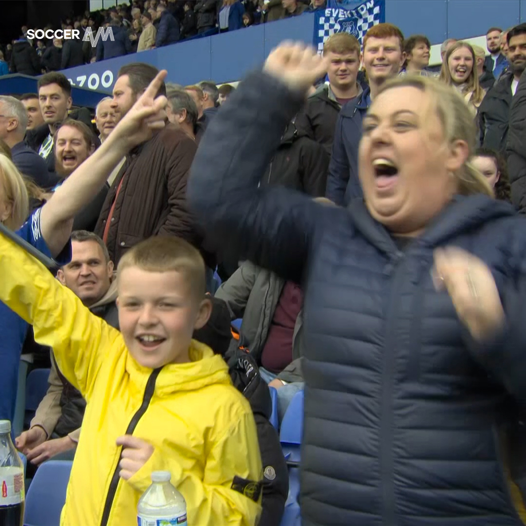 ⚠ We’re looking for these two Everton fans ⚠

If anyone can put us in touch with them, please email socceram@sky.uk or comment below. We’d like to invite them down to the show! 🔵🙏