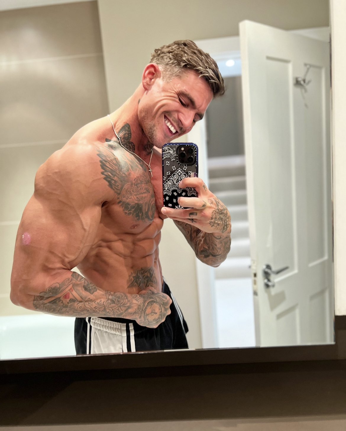 Ross Dickerson on Twitter "flexfriday 💪 https//t.co/hl6l2vhAPR