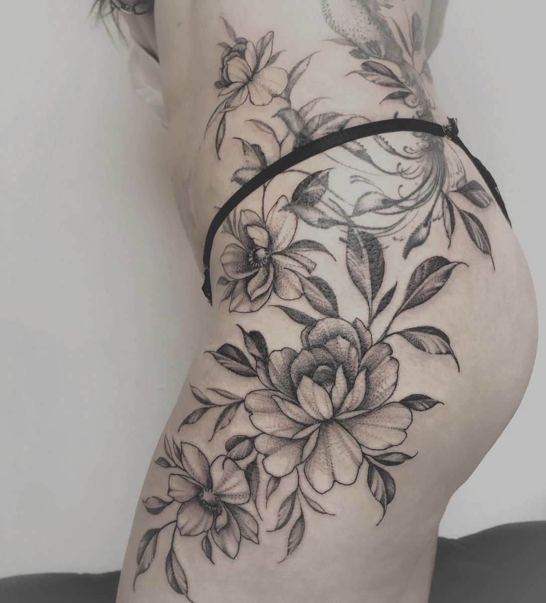 LoyaltyBcn's tweet photo. LOYALTY TATTOO BCN
Freehand done by Claw
C/ Vallfogona 10
Bcn
932130816
Loyaltytattoobcn@gmail.com
#flowers #flores #flower #flor #black #clawtattoos #freehand #blackwork #ornamental #tradicional #traditional #floral #fineline #loyalty #loyaltytattoo #loyaltytattoobcn https://t.co/W7O8eupjpw