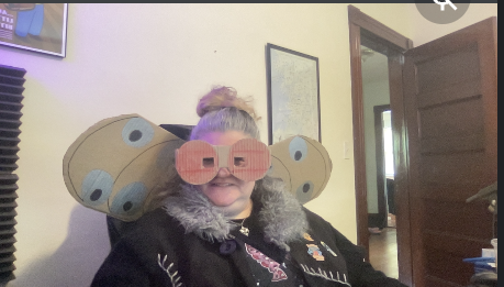 Our team's theme for the yearly company costume contest was "makeshift monsters" - monsters made with items found around the house. So.... I was Mothman! <a href="/Neunomer/">NeuNomer🏳️‍🌈he/they - Tarot streaming</a> knocked it out of the park making my eyes and wings. Love you sweetie!!!