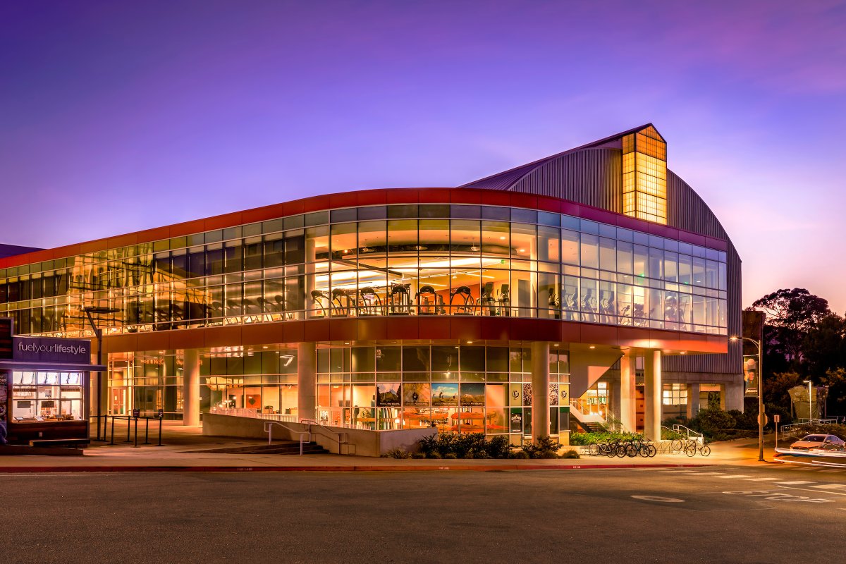 If you plan on going out this weekend for Halloween, be sure to download the Rave Guardian app. It will give you quick and easy access to CPPD if something doesn't go as planned. bit.ly/3dXXoma