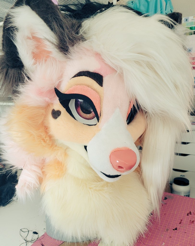 Glitzy Fox Studios GOH Furg 🎀 tweet media