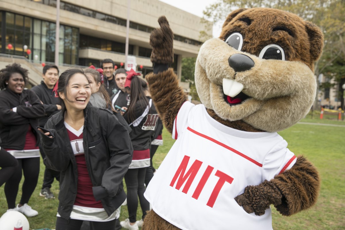 Welcome to campus, MIT families! 📷: MIT cheerleaders with Tim the Beaver during MIT Family Weekend 2018