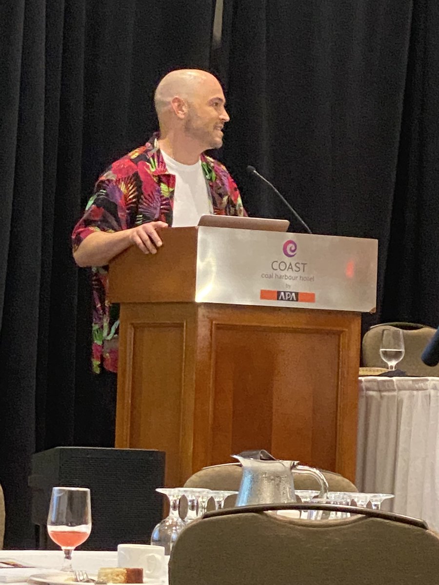 queergranddad's tweet photo. Learning about art in research to help understand lived reality at #CBRCSummit with Keynote speaker Olivier Ferlatte. The session is in French and being translated. 😊 https://t.co/JLPQKHbjw9