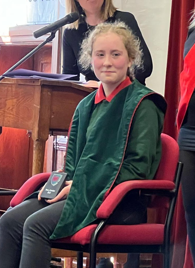 CerddTryfan's tweet photo. Llongyfarchiadau i Carys am ennill gwobr Tlws y Cerddor yn Eisteddfod @ysgol_tryfan 2022!! https://t.co/R7GtxUk2wE