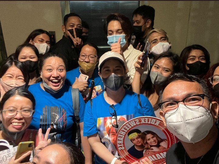 Alxer___'s tweet photo. Thank you Team Live π
#AlexaIlacad #ResetUI #StarMagicSlay #ALEXAforTheDailyEssencials https://t.co/xJvMs5gR8O