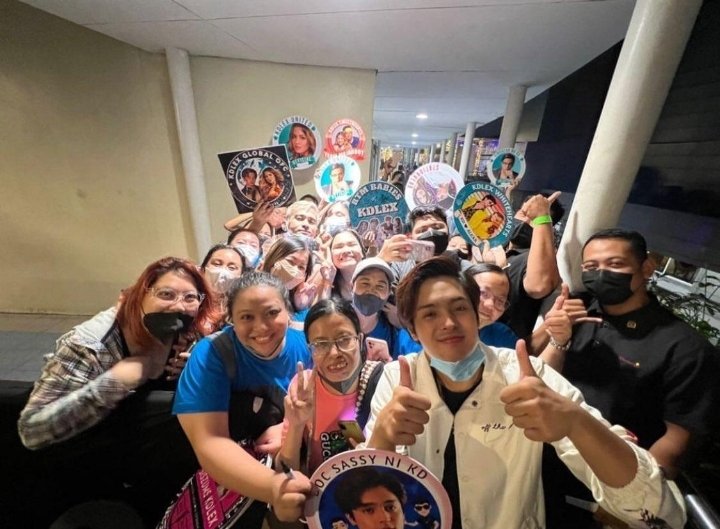 Alxer___'s tweet photo. Thank you Team Live π
#AlexaIlacad #ResetUI #StarMagicSlay #ALEXAforTheDailyEssencials https://t.co/xJvMs5gR8O