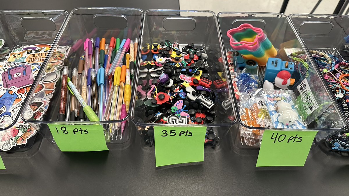 mrcdccc's tweet photo. Classroom store has been stocked and my kids are loving the ability to earn fun prizes and snacks!!! 🤓 https://t.co/CNy8L3ZY4q