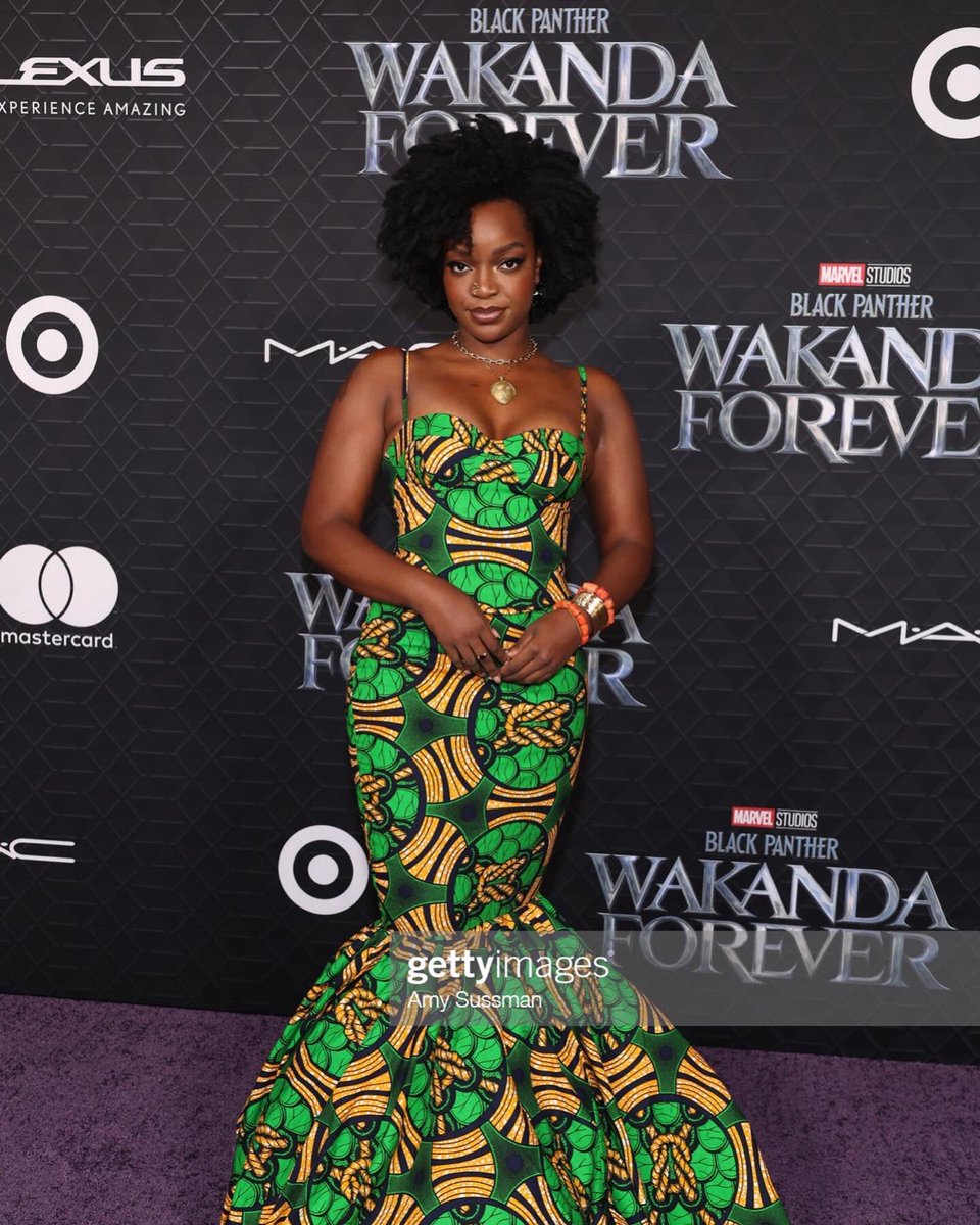grace_africaa's tweet photo. My first red carpet 💚 https://t.co/3wwcGOV5eD